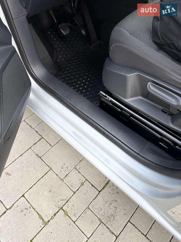 Мінівен Volkswagen Caddy 2020 в Рівному