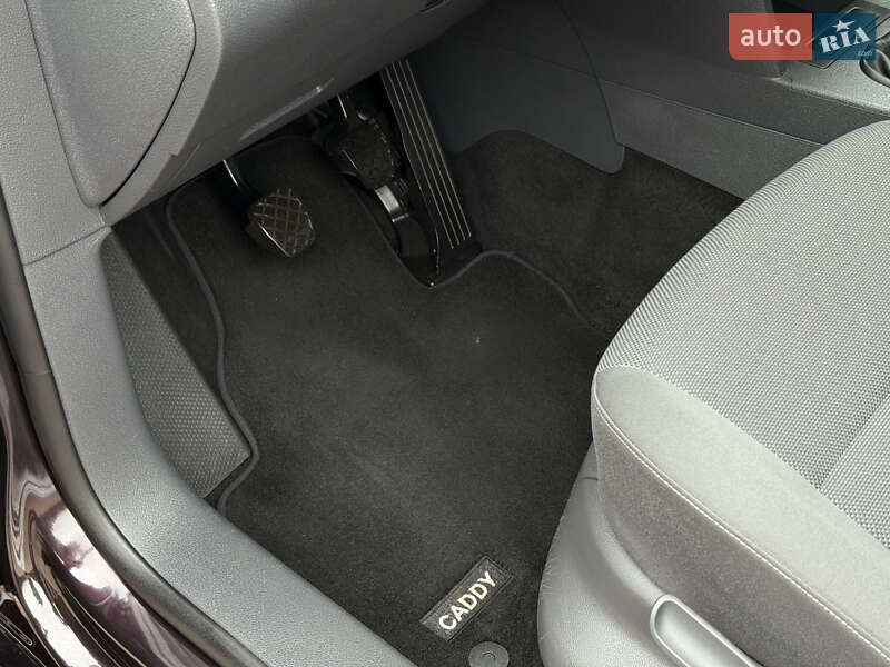 Минивэн Volkswagen Caddy 2013 в Стрые фото 44 Минивэн Volkswagen Caddy 2013 в Стрые