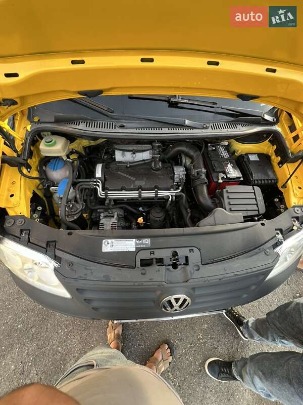Мінівен Volkswagen Caddy 2006 в Кореці фото 11 Мінівен Volkswagen Caddy 2006 в Кореці