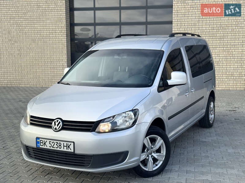 Мінівен Volkswagen Caddy 2013 в Сарнах