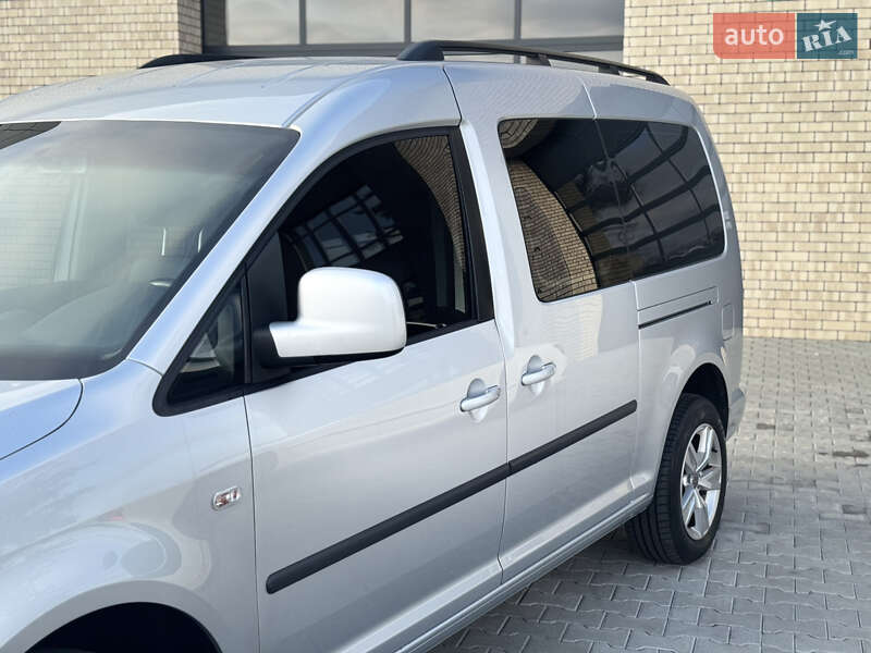 Мінівен Volkswagen Caddy 2013 в Сарнах