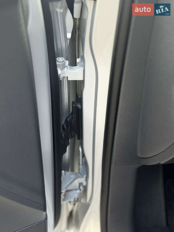 Мінівен Volkswagen Caddy 2013 в Сарнах