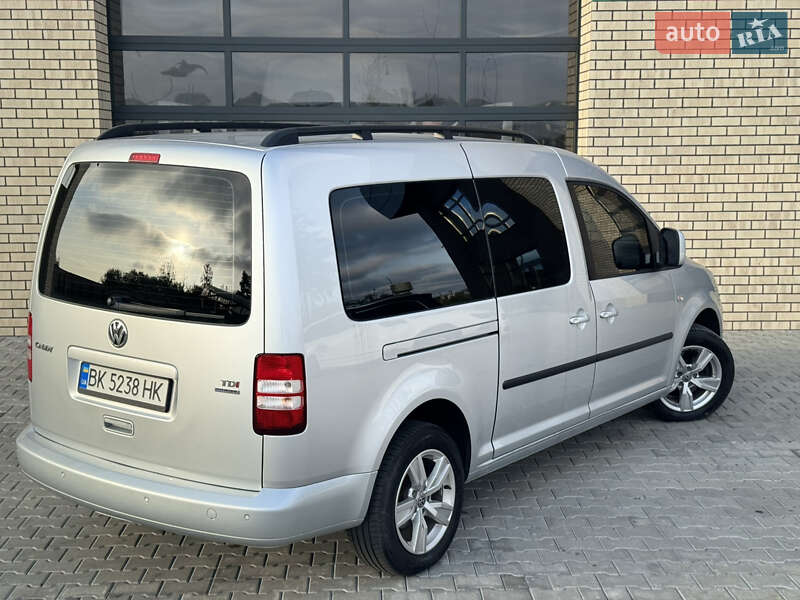 Мінівен Volkswagen Caddy 2013 в Сарнах
