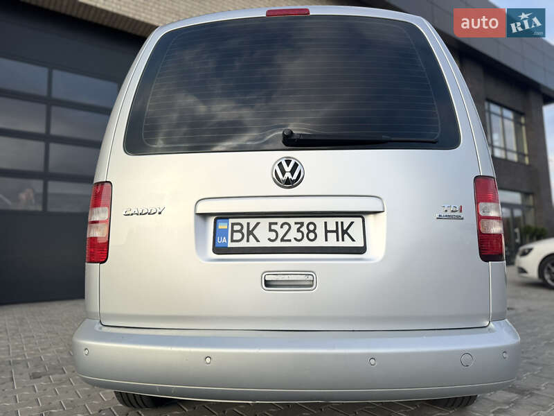 Мінівен Volkswagen Caddy 2013 в Сарнах