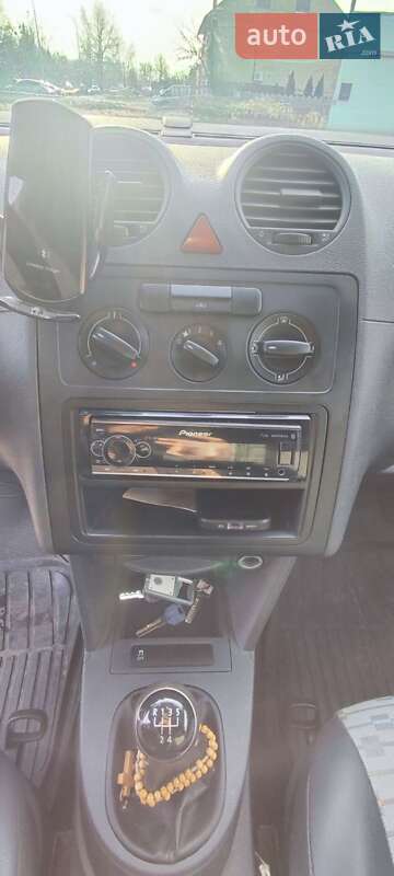 Грузовой фургон Volkswagen Caddy 2012 в Киеве фото 20 Грузовой фургон Volkswagen Caddy 2012 в Киеве