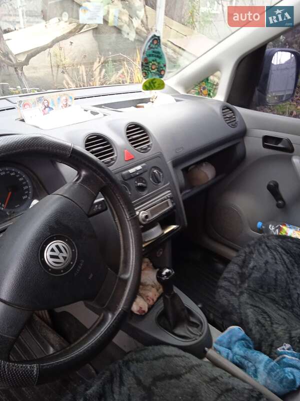 Минивэн Volkswagen Caddy 2009 в Помошной