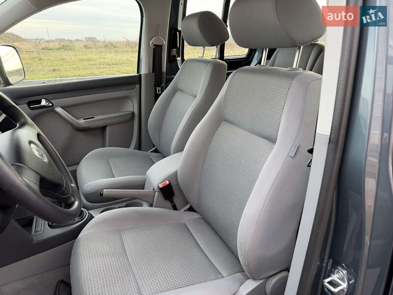 Минивэн Volkswagen Caddy 2006 в Виннице