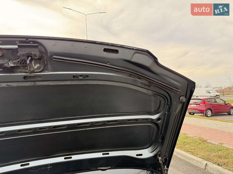 Минивэн Volkswagen Caddy 2006 в Виннице