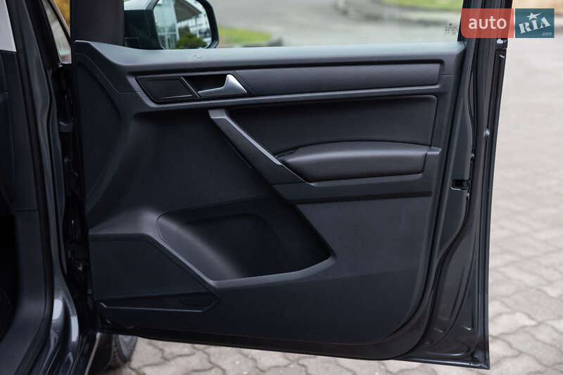 Мінівен Volkswagen Caddy 2016 в Луцьку