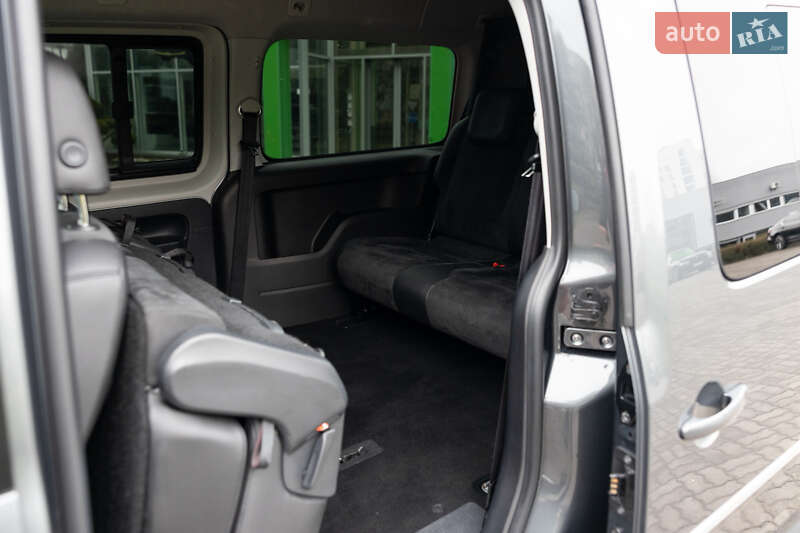 Мінівен Volkswagen Caddy 2016 в Луцьку