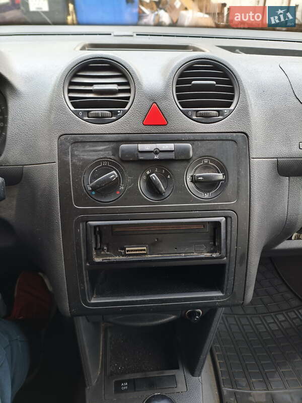 Минивэн Volkswagen Caddy 2007 в Киеве