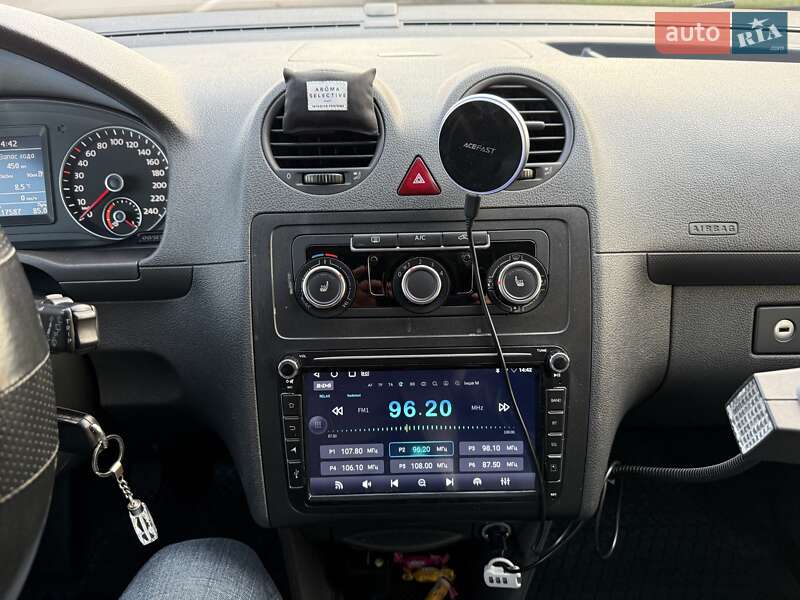 Мінівен Volkswagen Caddy 2013 в Полтаві