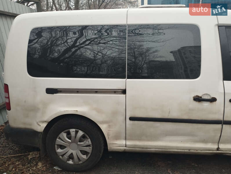 Бронированный автомобиль Volkswagen Caddy 2011 в Киеве