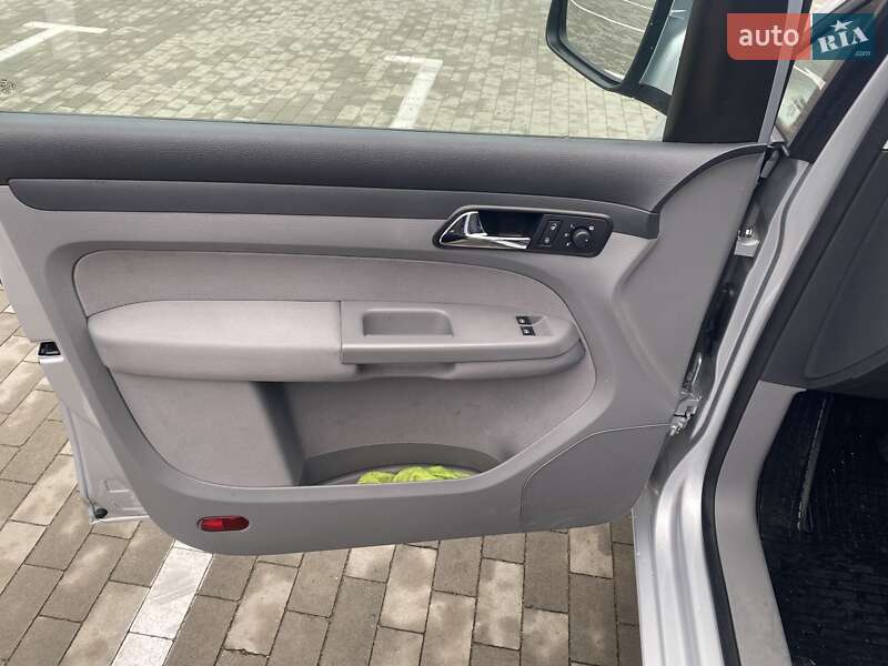 Мінівен Volkswagen Caddy 2009 в Вінниці