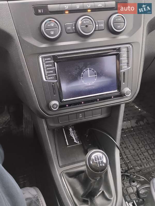 Мінівен Volkswagen Caddy 2016 в Рокитному