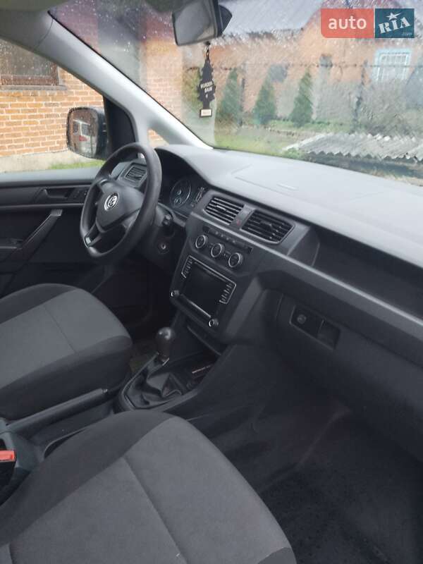 Вантажний фургон Volkswagen Caddy 2017 в Луцьку