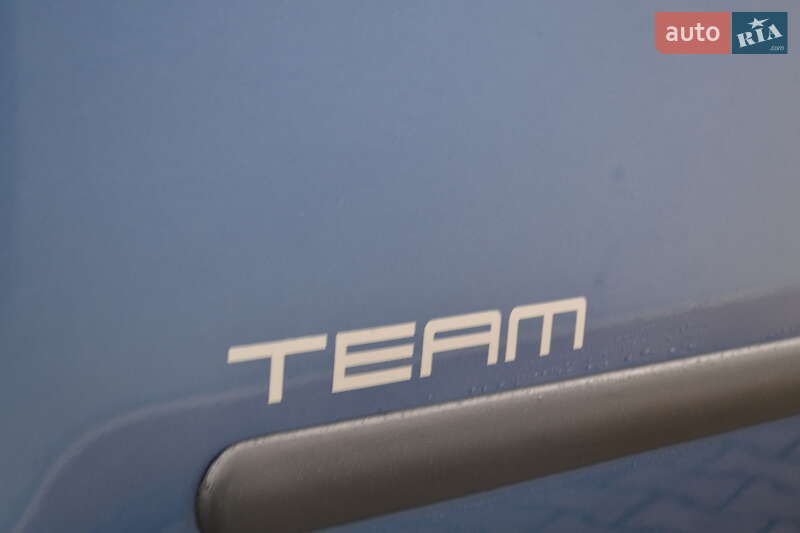 Мінівен Volkswagen Caddy 2010 в Вінниці