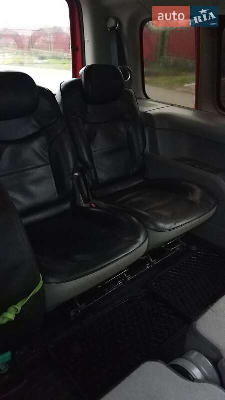 Минивэн Volkswagen Caddy 2010 в Виннице