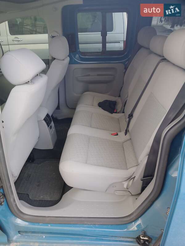 Минивэн Volkswagen Caddy 2010 в Полтаве