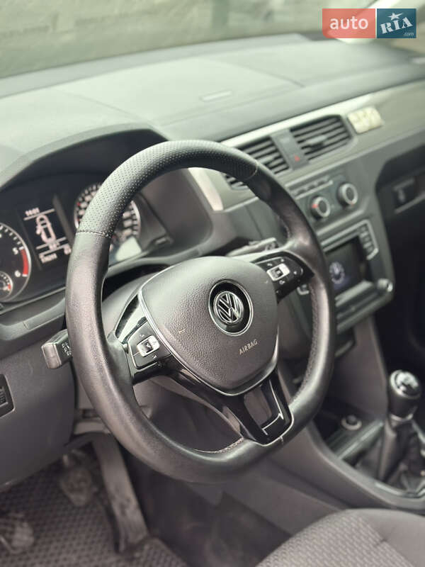 Мінівен Volkswagen Caddy 2016 в Києві фото 13 Мінівен Volkswagen Caddy 2016 в Києві