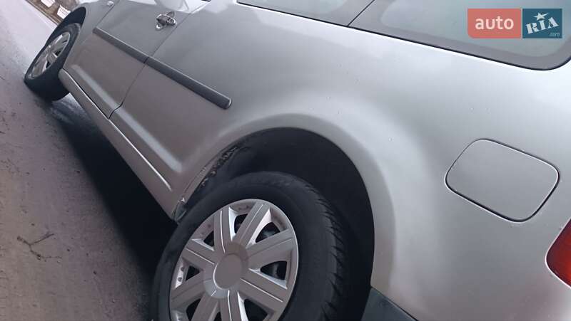 Минивэн Volkswagen Caddy 2006 в Сарнах