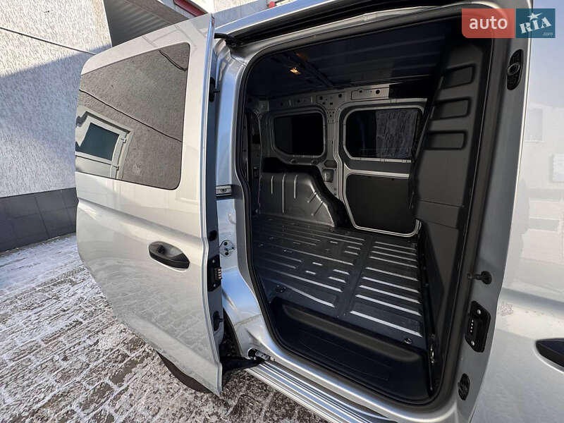 Грузовой фургон Volkswagen Caddy 2021 в Луцке
