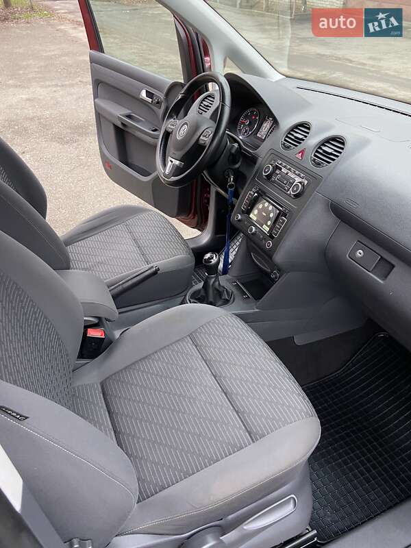 Мінівен Volkswagen Caddy 2014 в Києві