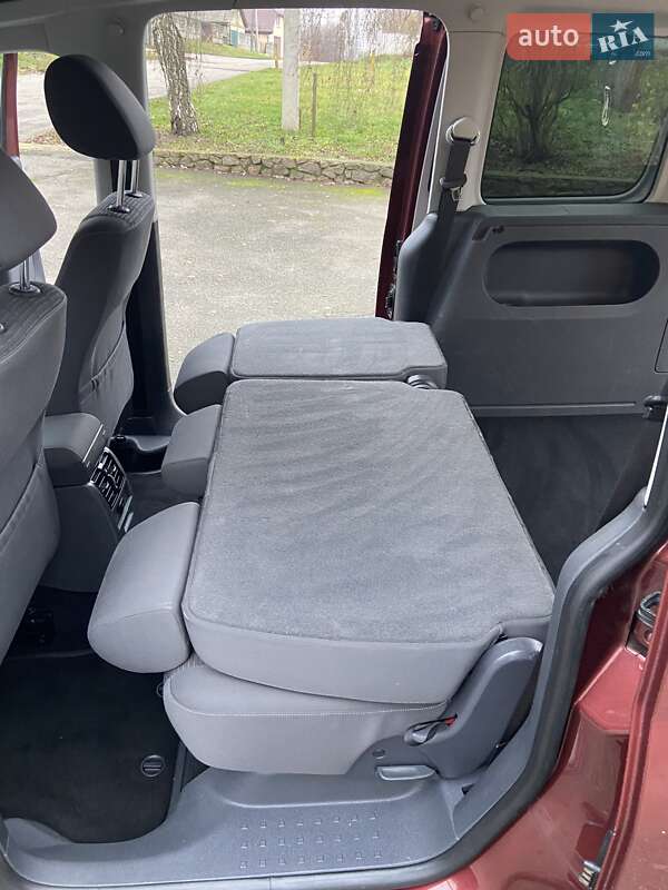 Мінівен Volkswagen Caddy 2014 в Києві