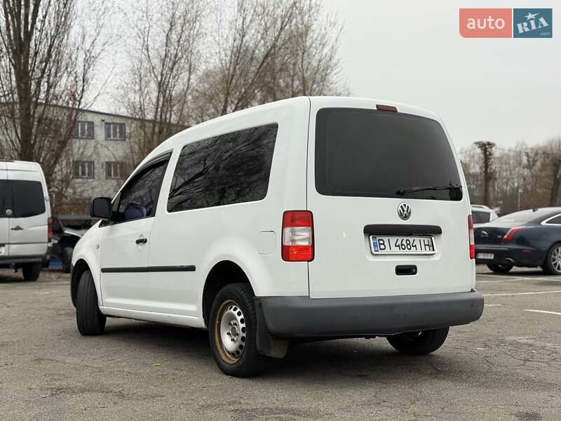 Минивэн Volkswagen Caddy 2006 в Киеве