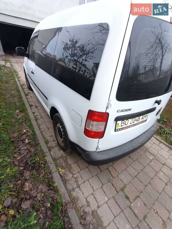 Минивэн Volkswagen Caddy 2004 в Львове