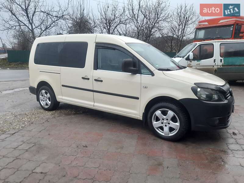 Минивэн Volkswagen Caddy 2011 в Городке фото Минивэн Volkswagen Caddy 2011 в Городке