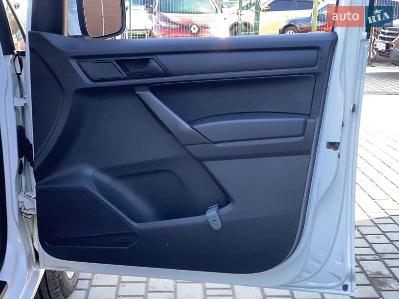 Мінівен Volkswagen Caddy 2017 в Бердичеві