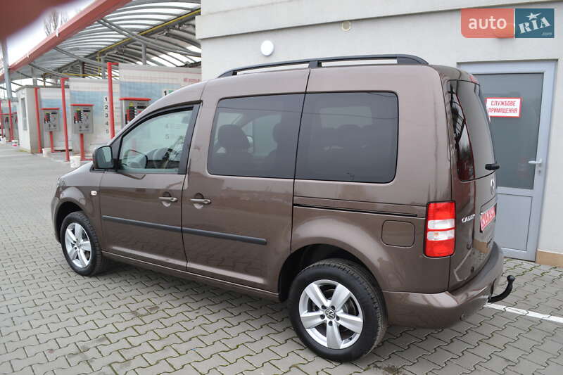 Минивэн Volkswagen Caddy 2011 в Виннице