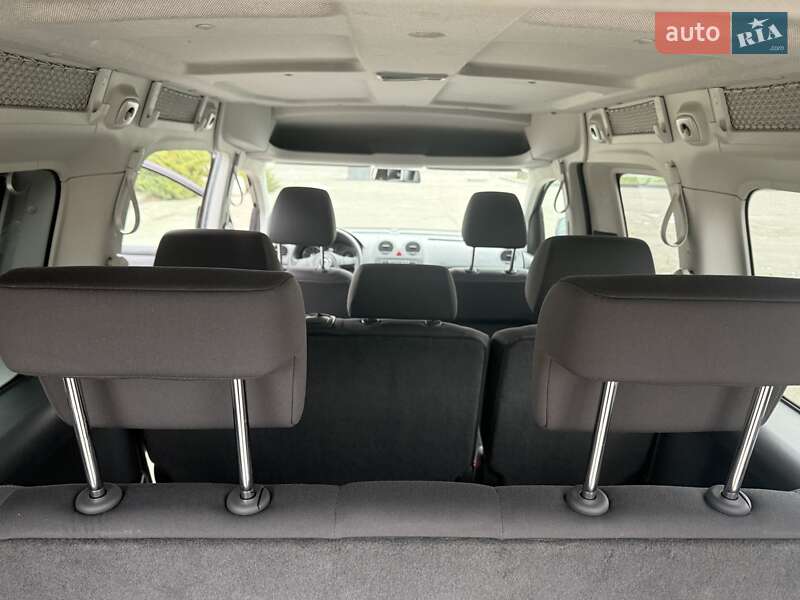 Минивэн Volkswagen Caddy 2011 в Лубнах