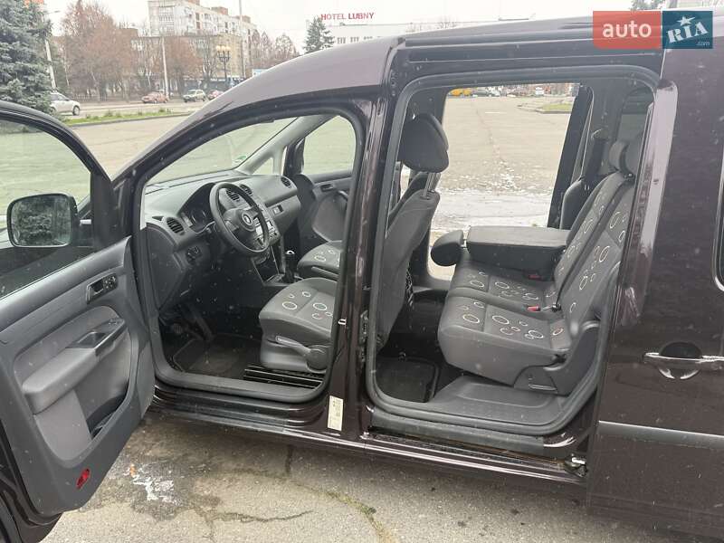 Минивэн Volkswagen Caddy 2011 в Лубнах