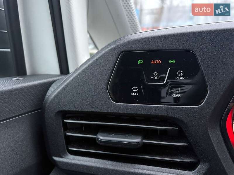 Грузовой фургон Volkswagen Caddy 2022 в Киеве