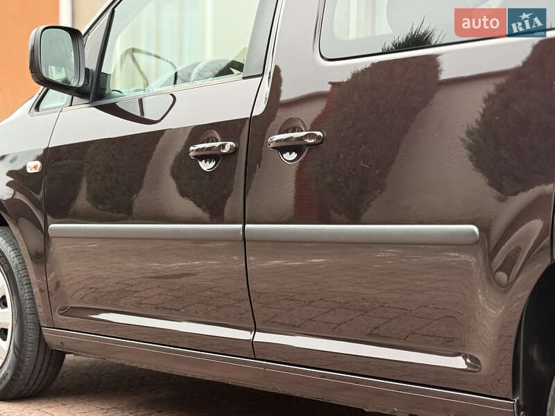 Мінівен Volkswagen Caddy 2013 в Стрию