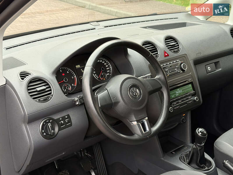 Мінівен Volkswagen Caddy 2013 в Стрию