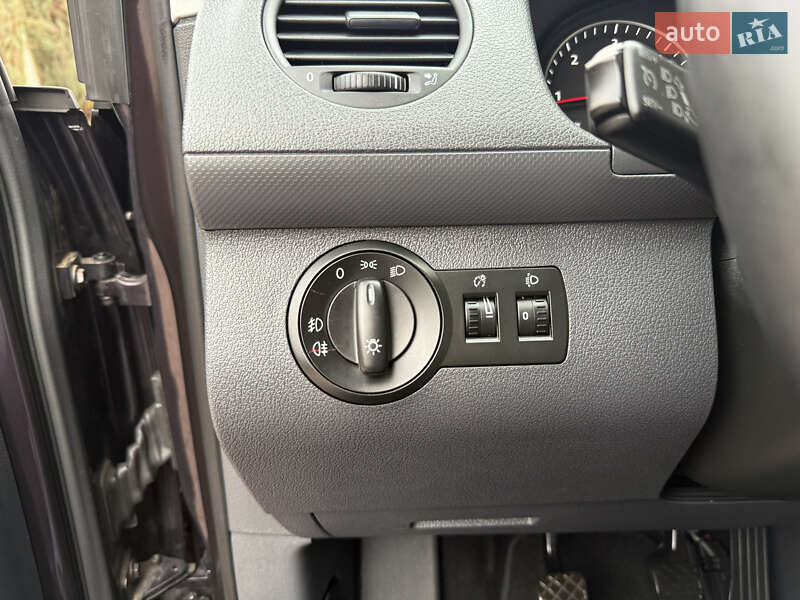 Мінівен Volkswagen Caddy 2013 в Стрию