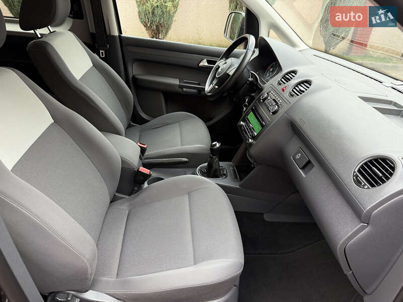 Мінівен Volkswagen Caddy 2013 в Стрию