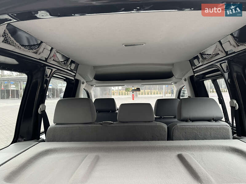 Мінівен Volkswagen Caddy 2010 в Луцьку