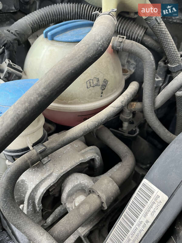 Мінівен Volkswagen Caddy 2010 в Луцьку