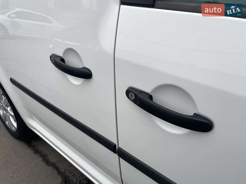 Мінівен Volkswagen Caddy 2005 в Вінниці