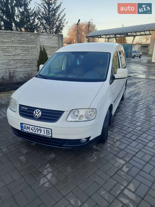 Мінівен Volkswagen Caddy 2009 в Козятині