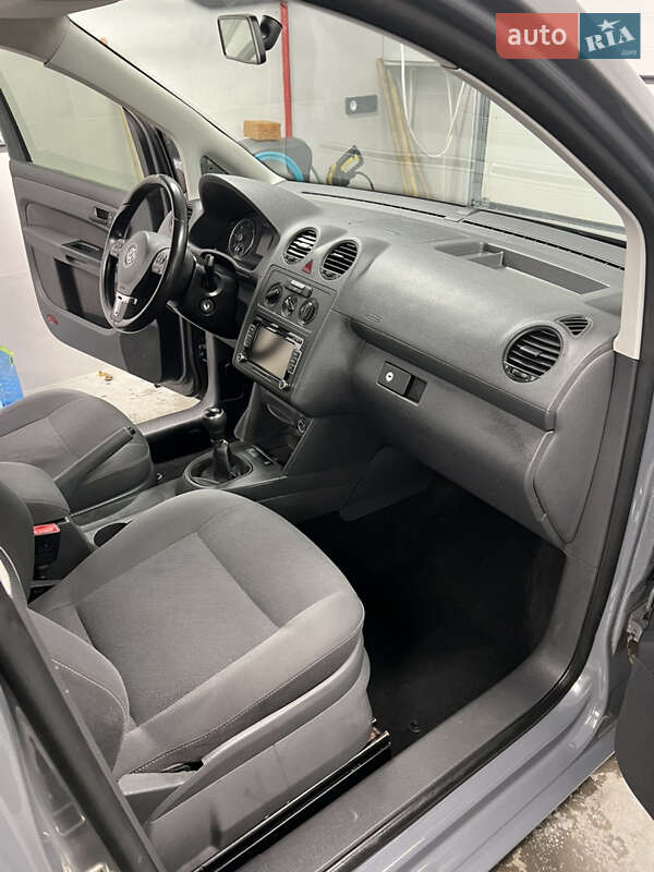 Мінівен Volkswagen Caddy 2011 в Тернополі