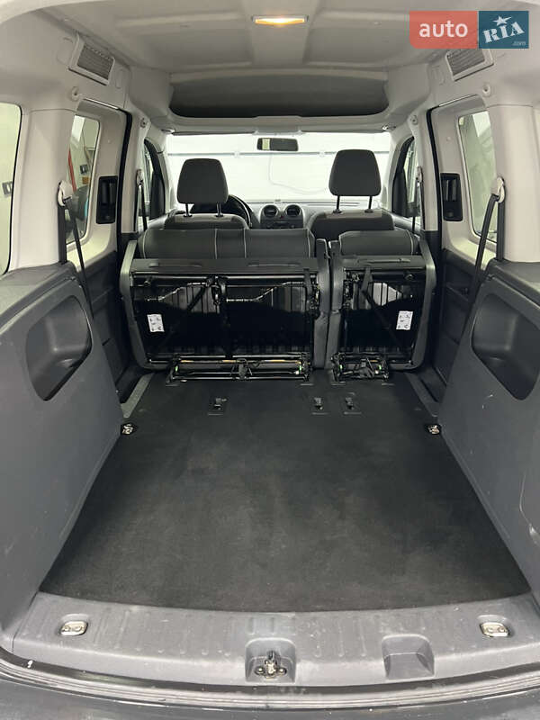 Мінівен Volkswagen Caddy 2011 в Тернополі