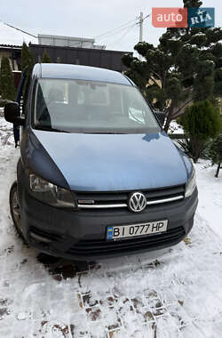 Вантажний фургон Volkswagen Caddy 2015 в Полтаві