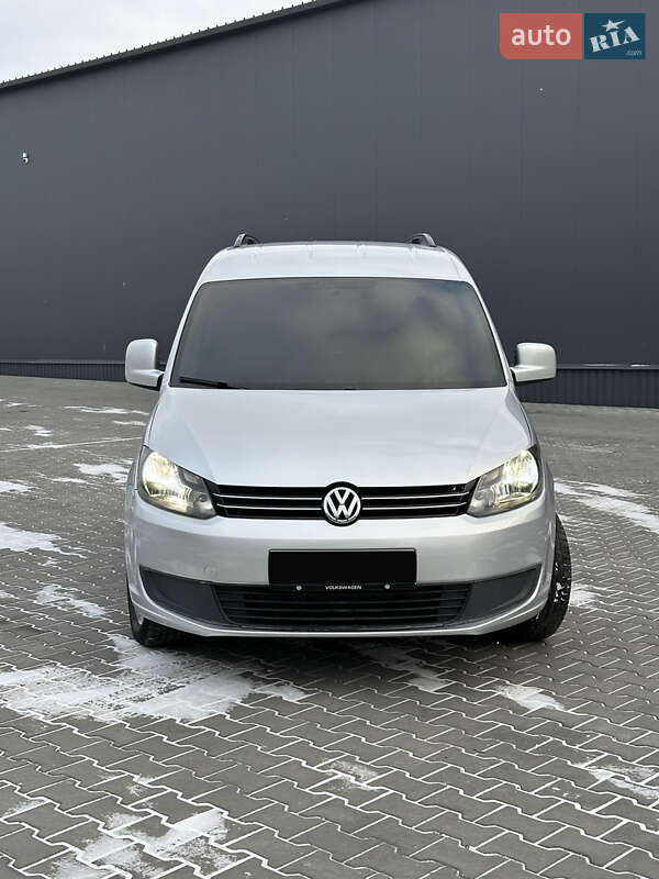 Мінівен Volkswagen Caddy 2015 в Кропивницькому