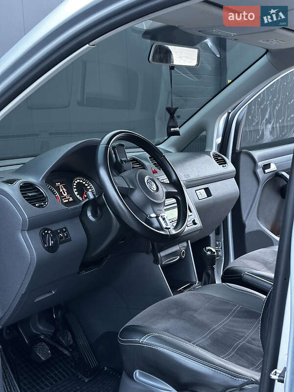 Мінівен Volkswagen Caddy 2015 в Кропивницькому