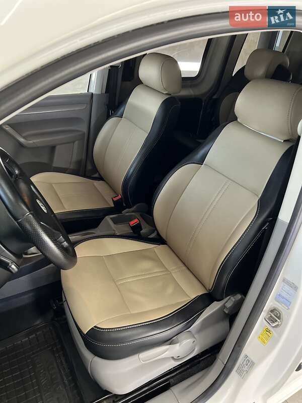 Мінівен Volkswagen Caddy 2008 в Рівному